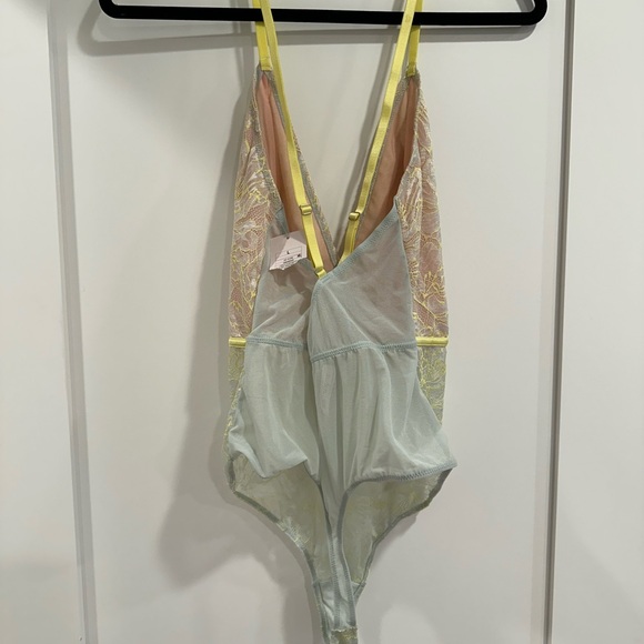 🦋Auden bodysuit🦋 - Picture 2 of 3